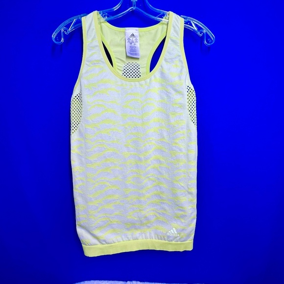 🔥2/$10 |•ADIDAS•| Fluorescent Yellow Breathable Tank Top Size Medium - Picture 1 of 10